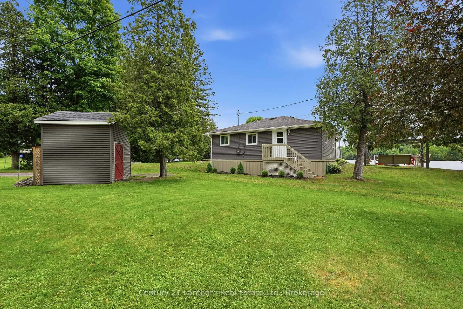 Photo 10 of 1004 C Almond Lane, Frontenac, Frontenac Centre — HOMEH