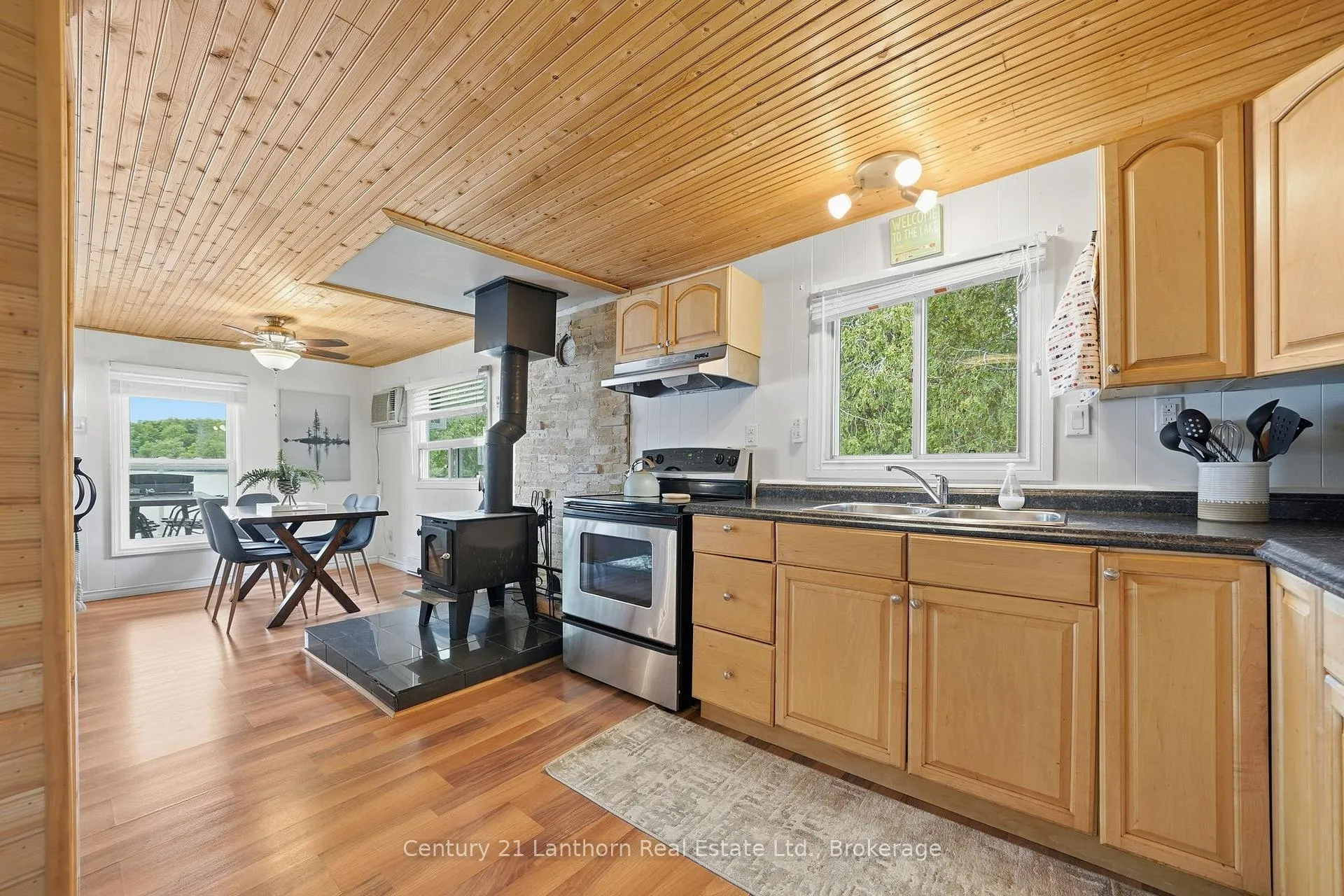 Photo 13 of 1004 C Almond Lane, Frontenac, Frontenac Centre — HOMEH