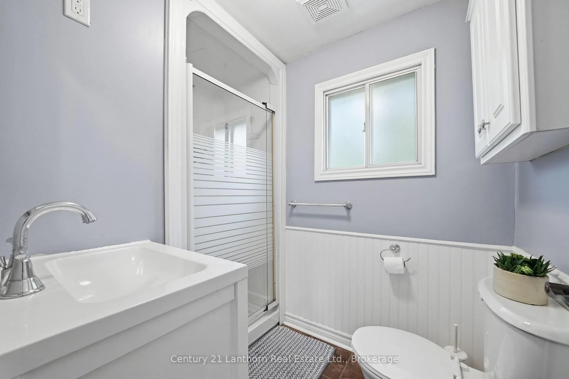 Photo 26 of 1004 C Almond Lane, Frontenac, Frontenac Centre — HOMEH