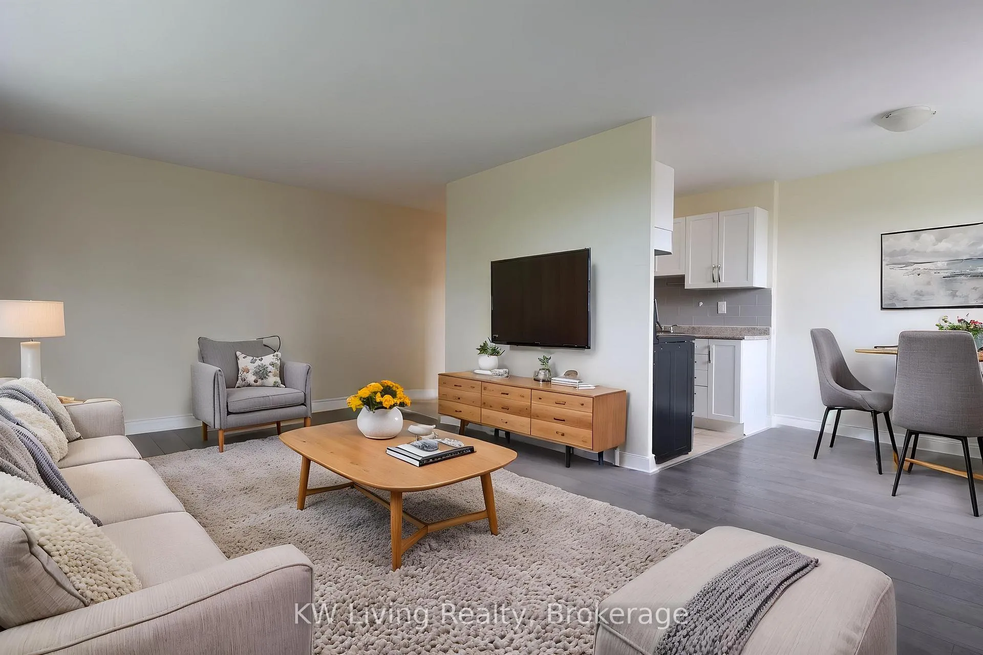 Photo 8 of Unit 302, 100 Browns Line, Etobicoke, Alderwood — HOMEH