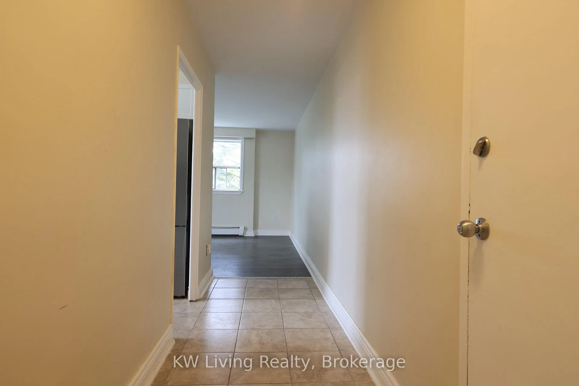 Photo 19 of Unit 302, 100 Browns Line, Etobicoke, Alderwood — HOMEH
