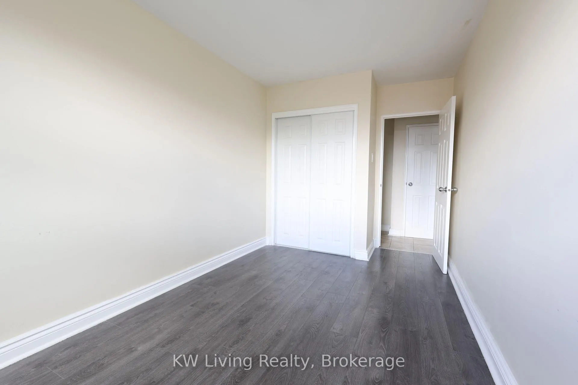 Photo 22 of Unit 302, 100 Browns Line, Etobicoke, Alderwood — HOMEH