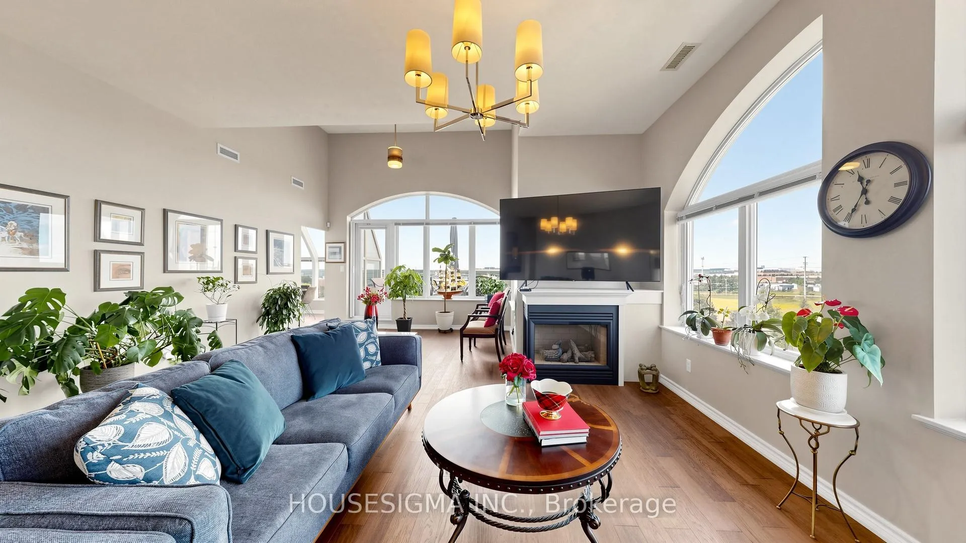 Photo 4 of Unit 505, 3 Dayspring Circle, Brampton, Goreway Drive Corridor — HOMEH