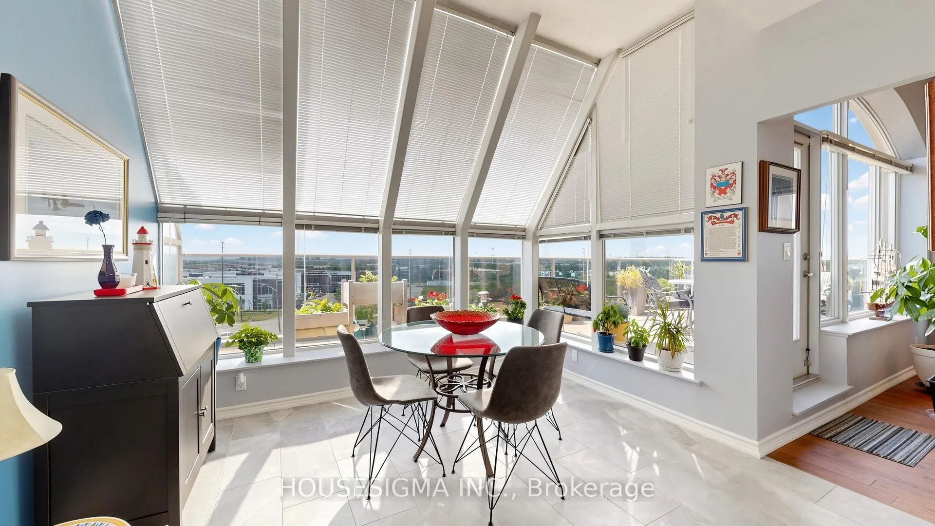 Photo 7 of Unit 505, 3 Dayspring Circle, Brampton, Goreway Drive Corridor — HOMEH