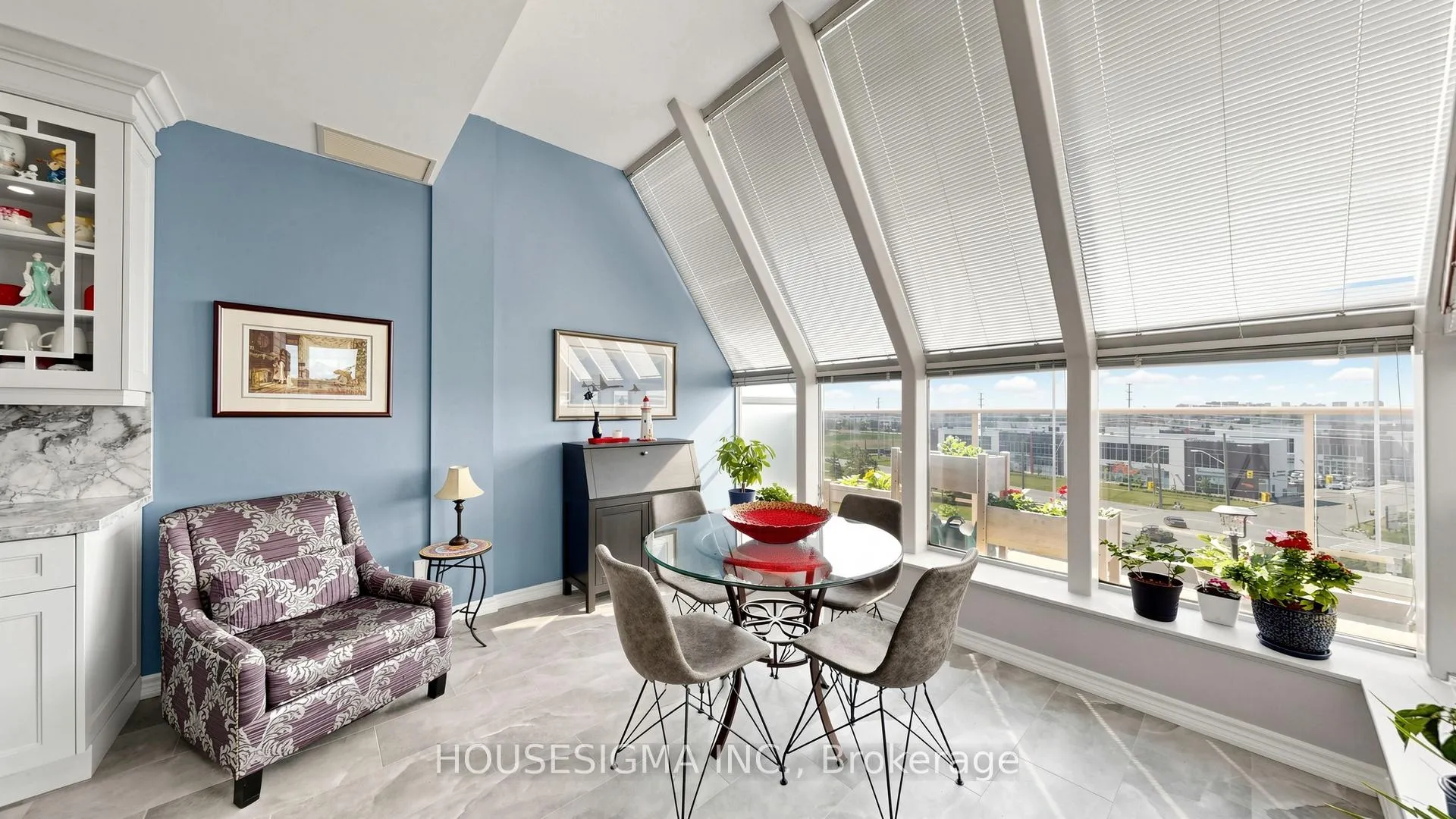 Photo 8 of Unit 505, 3 Dayspring Circle, Brampton, Goreway Drive Corridor — HOMEH