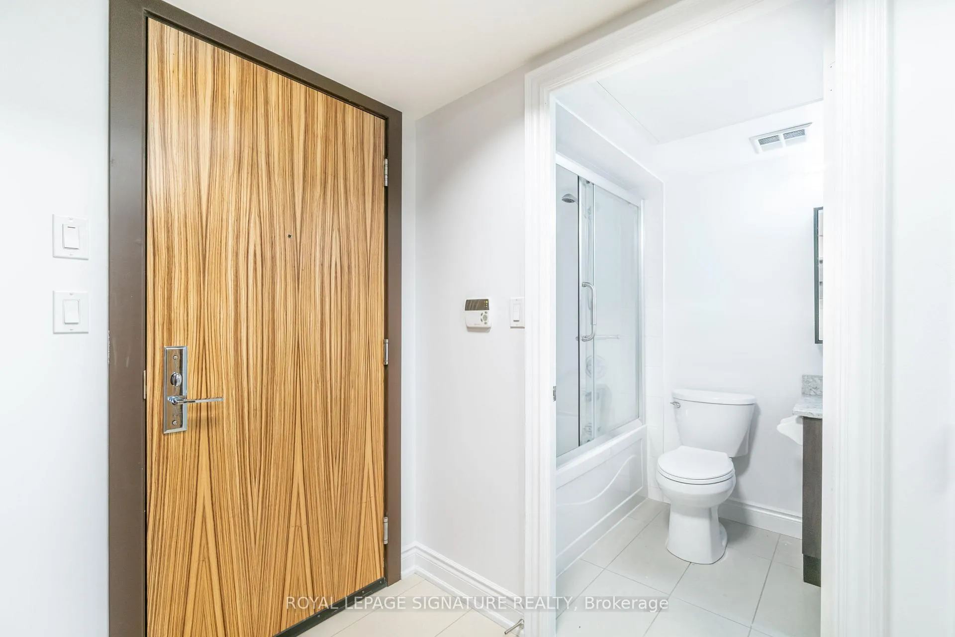 Photo 2 of Unit 809, 60 South Town Centre Boulevard, Markham, Unionville — HOMEH