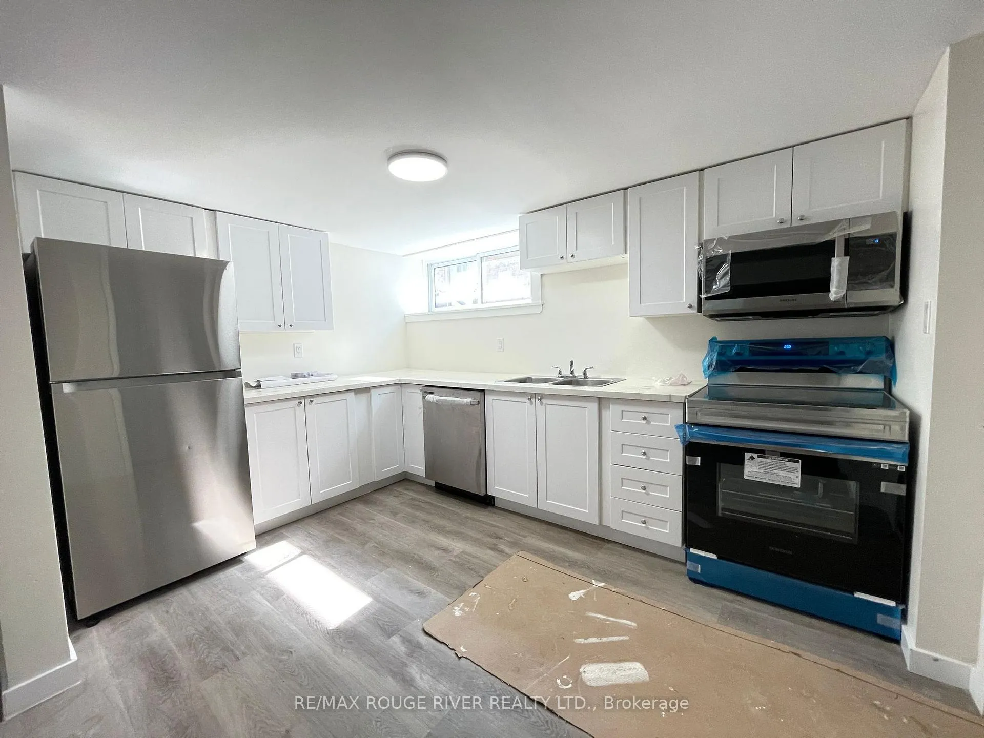 Photo 2 of 95 Diffin Drive, Welland, Prince Charles — HOMEH
