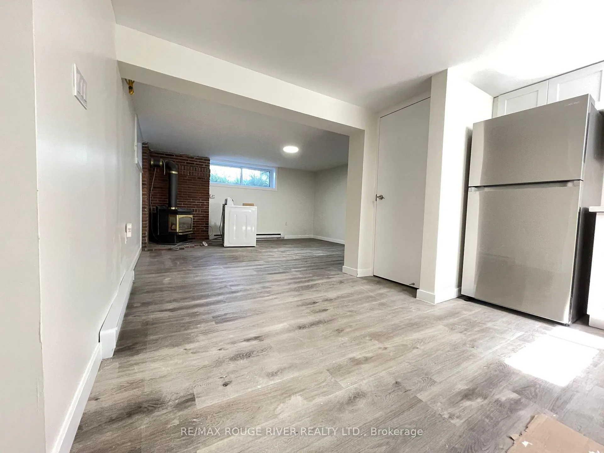 Photo 3 of 95 Diffin Drive, Welland, Prince Charles — HOMEH