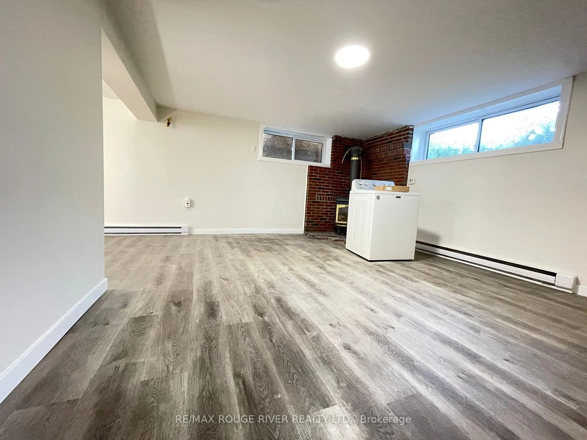 Photo 10 of 95 Diffin Drive, Welland, Prince Charles — HOMEH