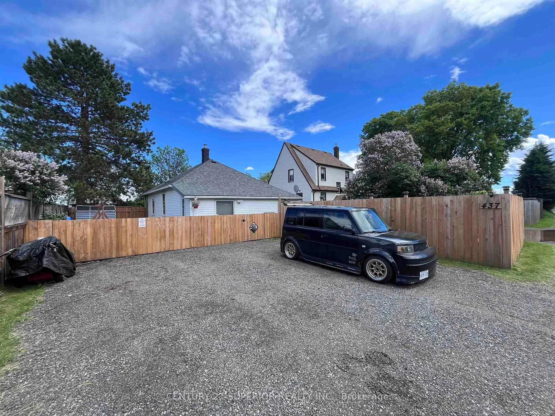 Photo 5 of 437 Hodder Ave, Thunder Bay, Current River — HOMEH