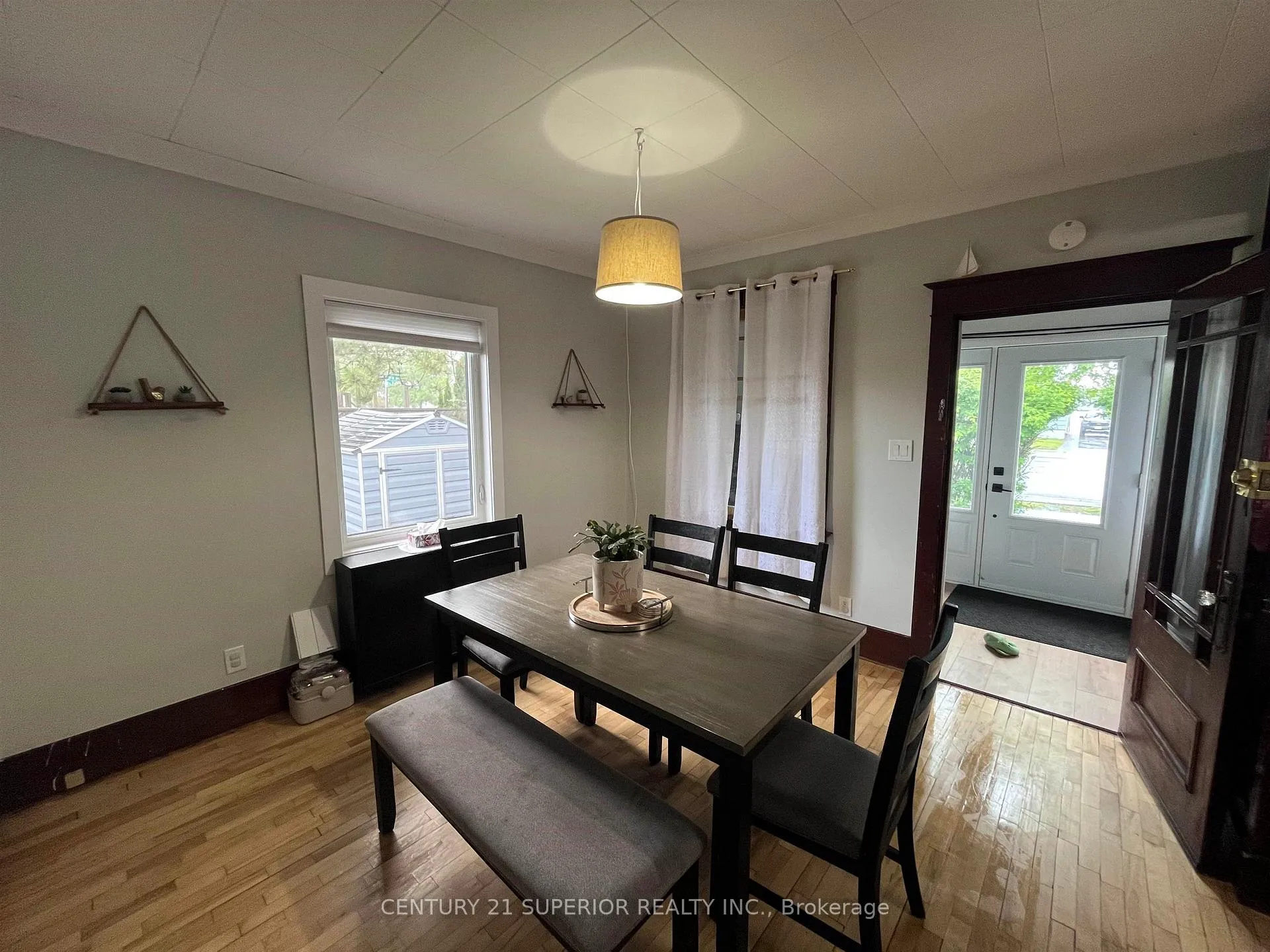 Photo 11 of 437 Hodder Ave, Thunder Bay, Current River — HOMEH