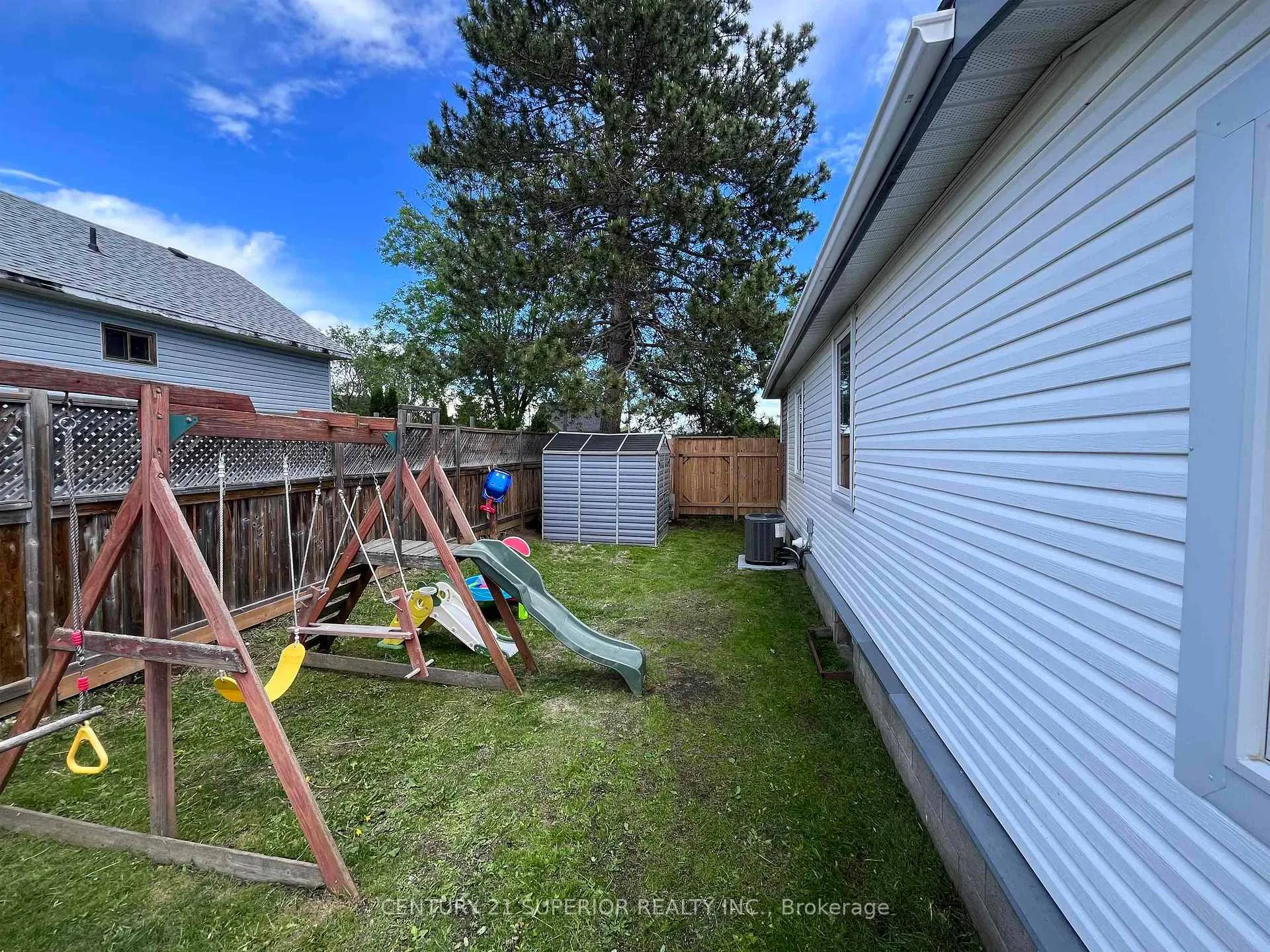 Photo 39 of 437 Hodder Ave, Thunder Bay, Current River — HOMEH