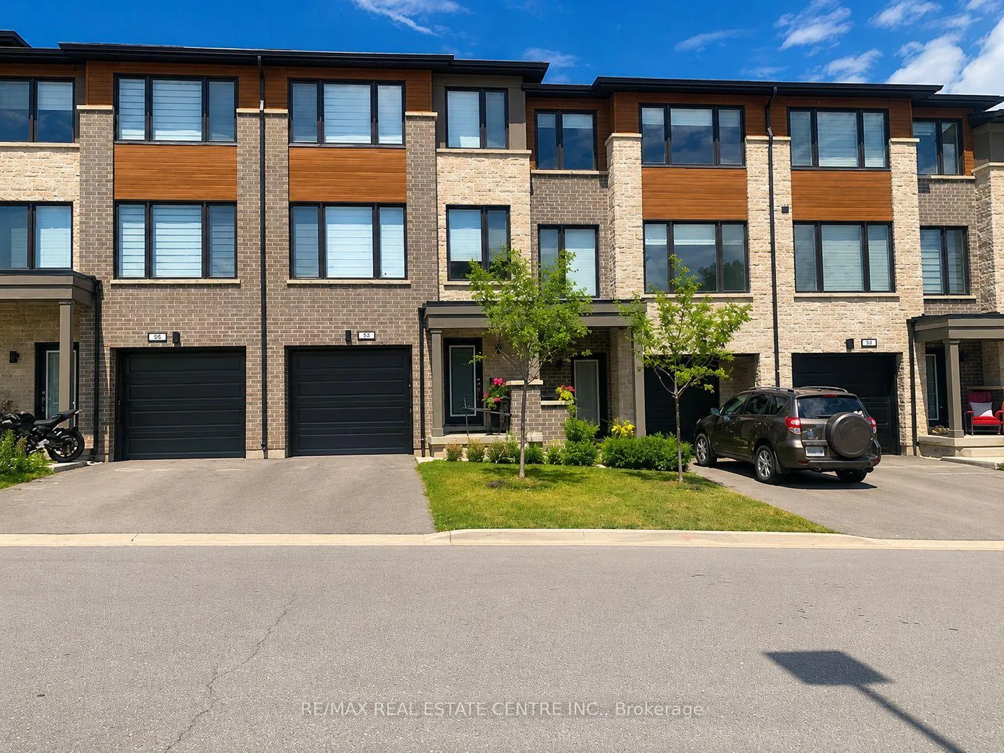 Photo 1 of 46 Windtree Way, Halton Hills, Georgetown — HOMEH