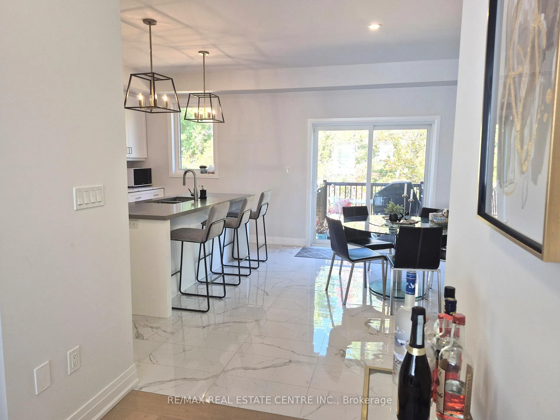 Photo 10 of 46 Windtree Way, Halton Hills, Georgetown — HOMEH