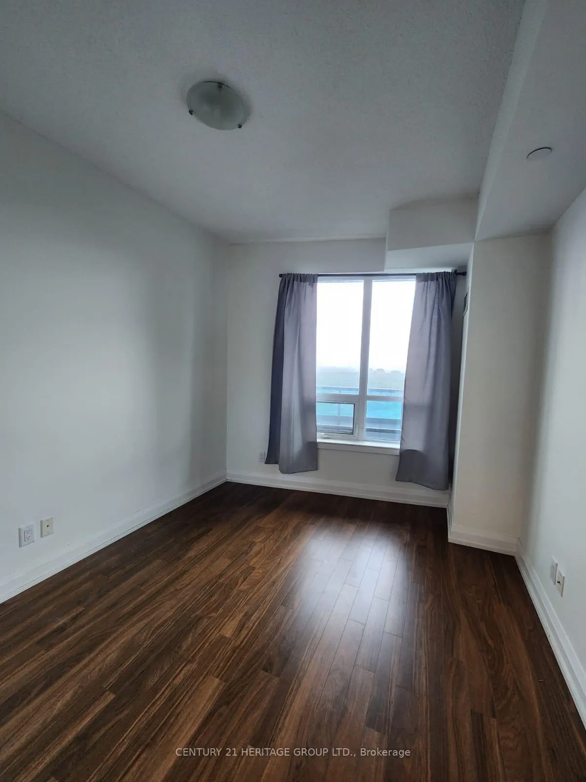 Photo 11 of Unit 2030, 7161 Yonge Street, Markham, Thornhill — HOMEH