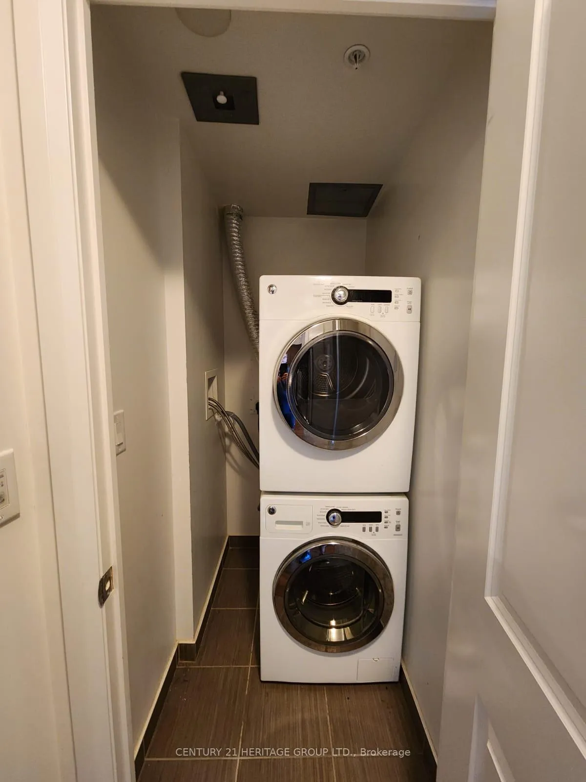 Photo 14 of Unit 2030, 7161 Yonge Street, Markham, Thornhill — HOMEH