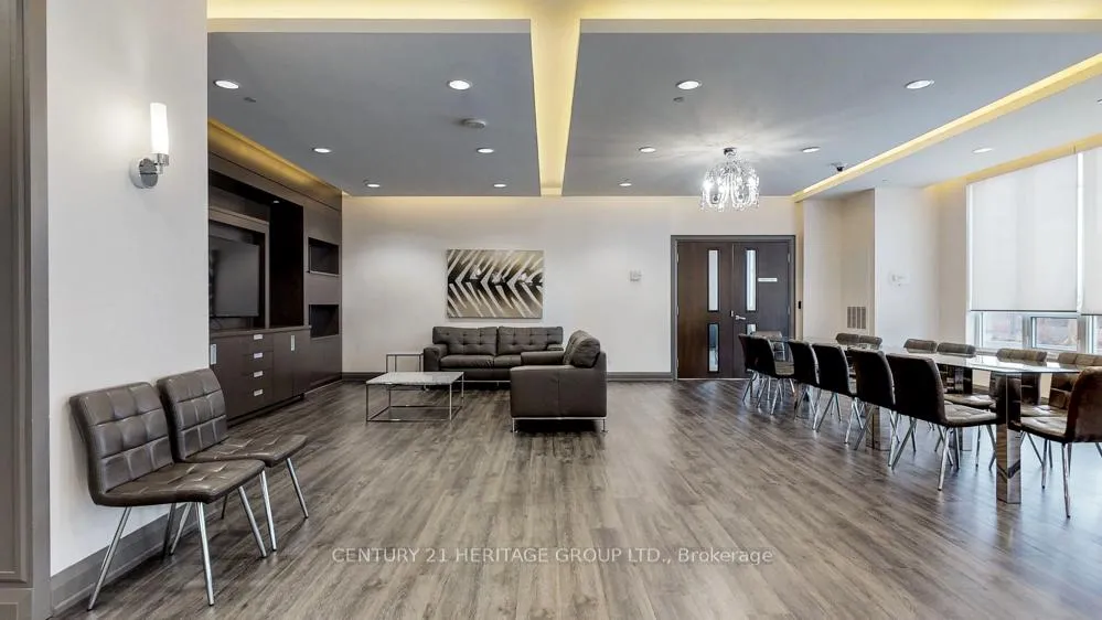 Photo 22 of Unit 2030, 7161 Yonge Street, Markham, Thornhill — HOMEH