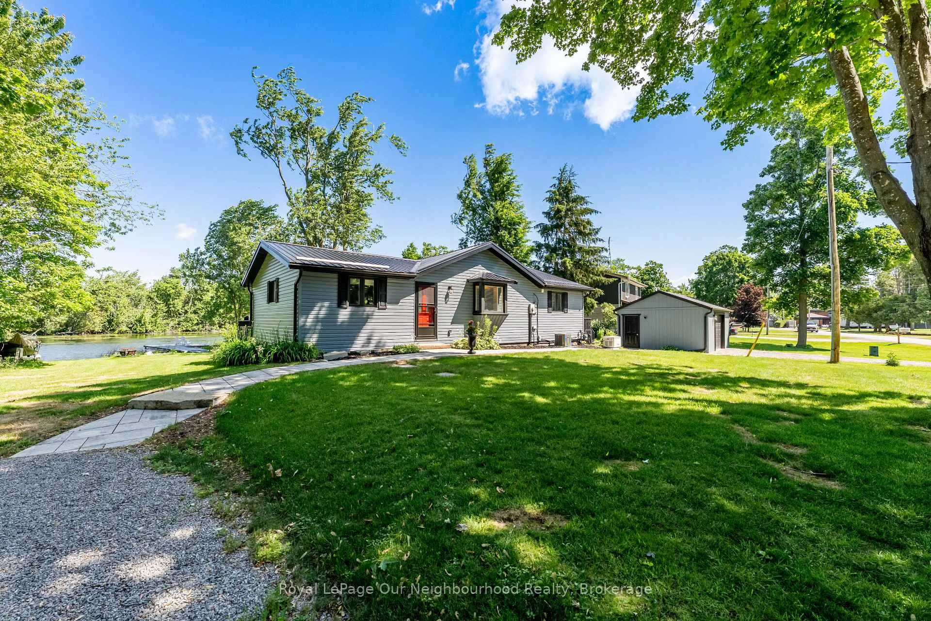 Photo 4 of 1194 Nuforest Drive, Selwyn — HOMEH