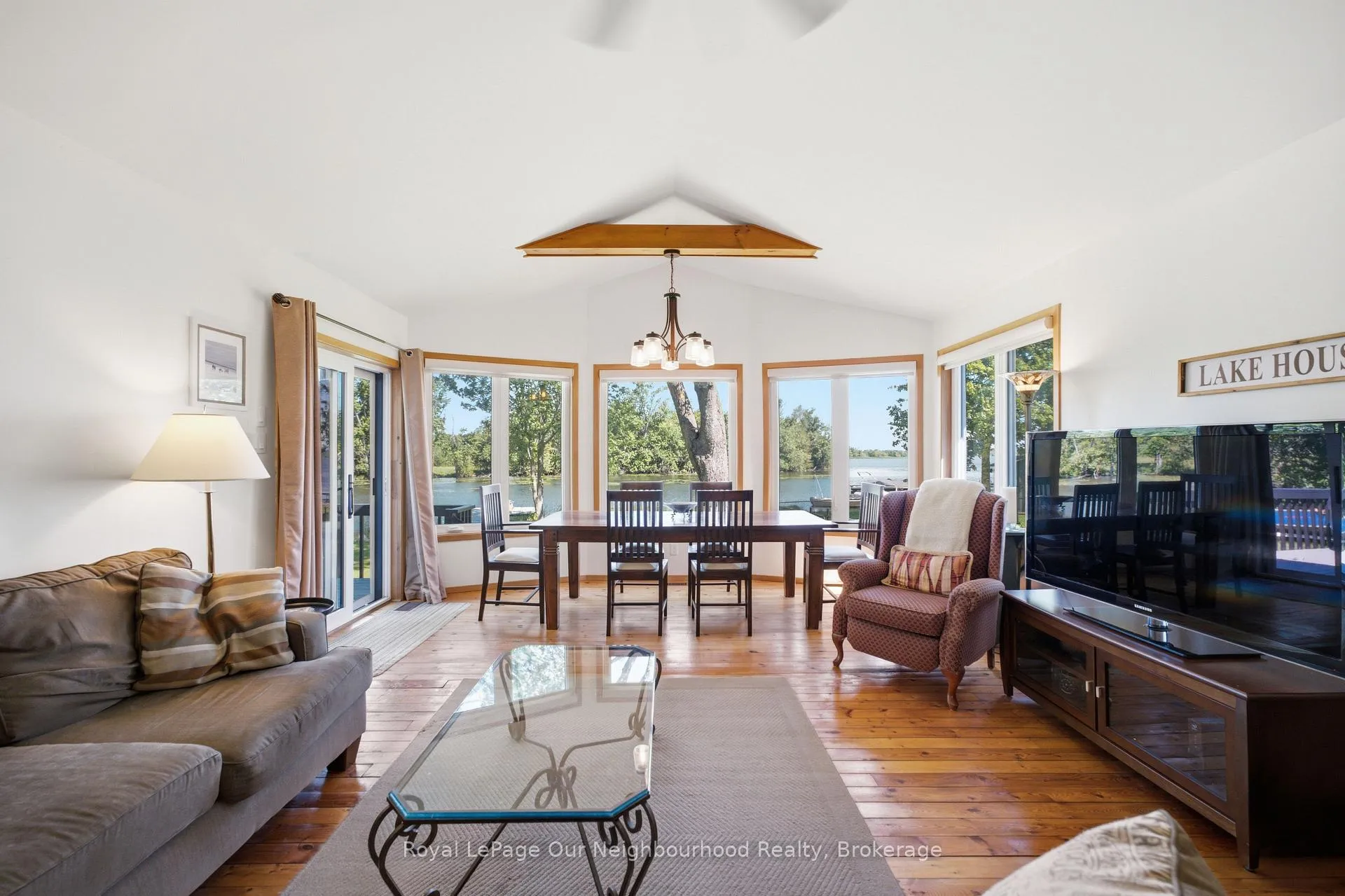 Photo 13 of 1194 Nuforest Drive, Selwyn — HOMEH