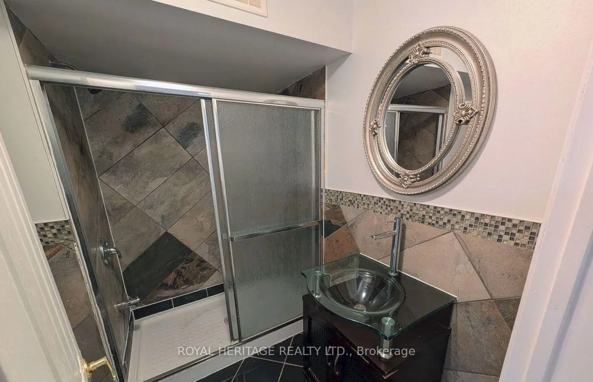 Photo 5 of 46 Solace Road, Markham, Greensborough — HOMEH