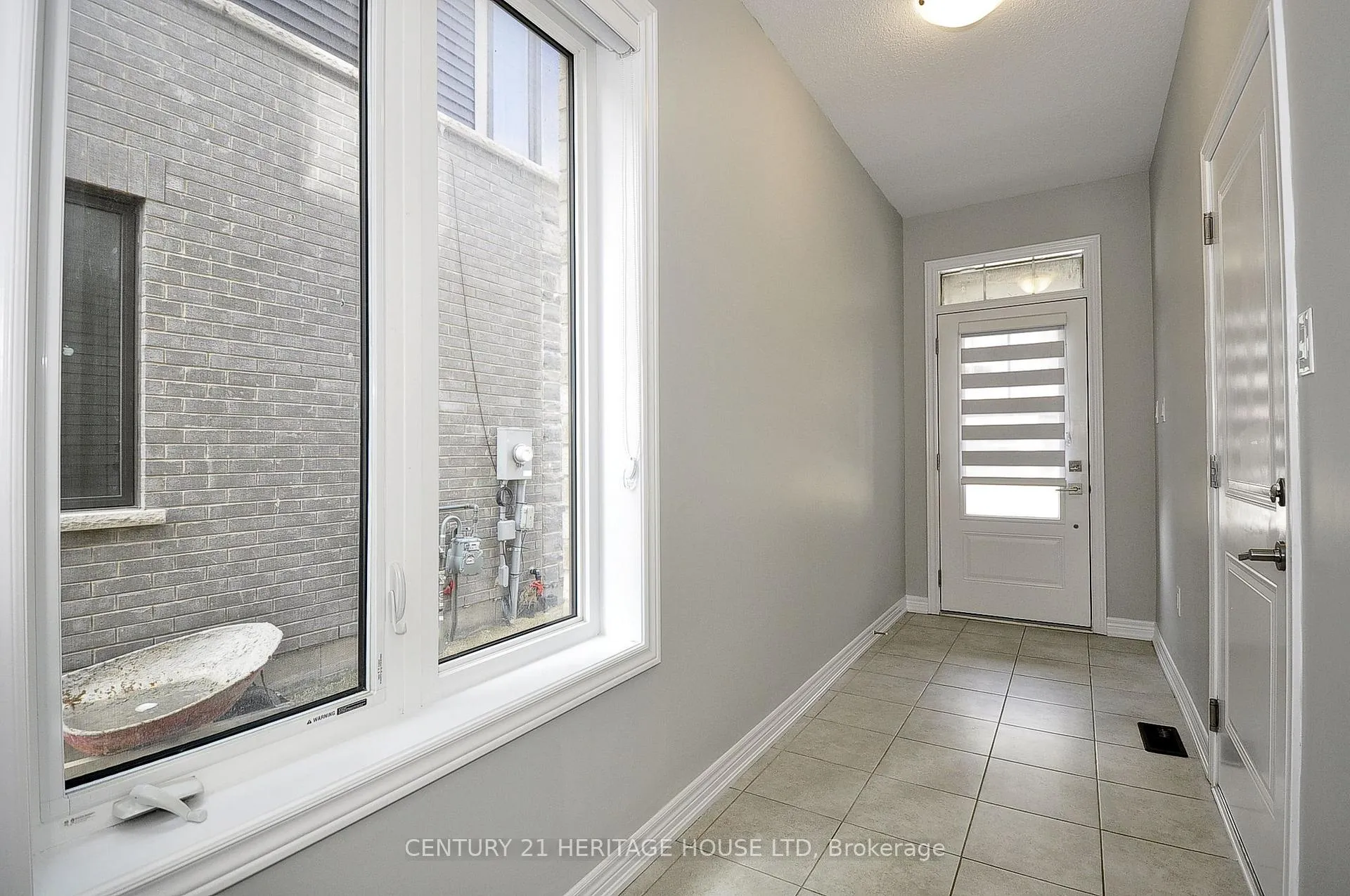 Photo 5 of Unit 145, 10 Birmingham Drive, Cambridge, Hagey — HOMEH