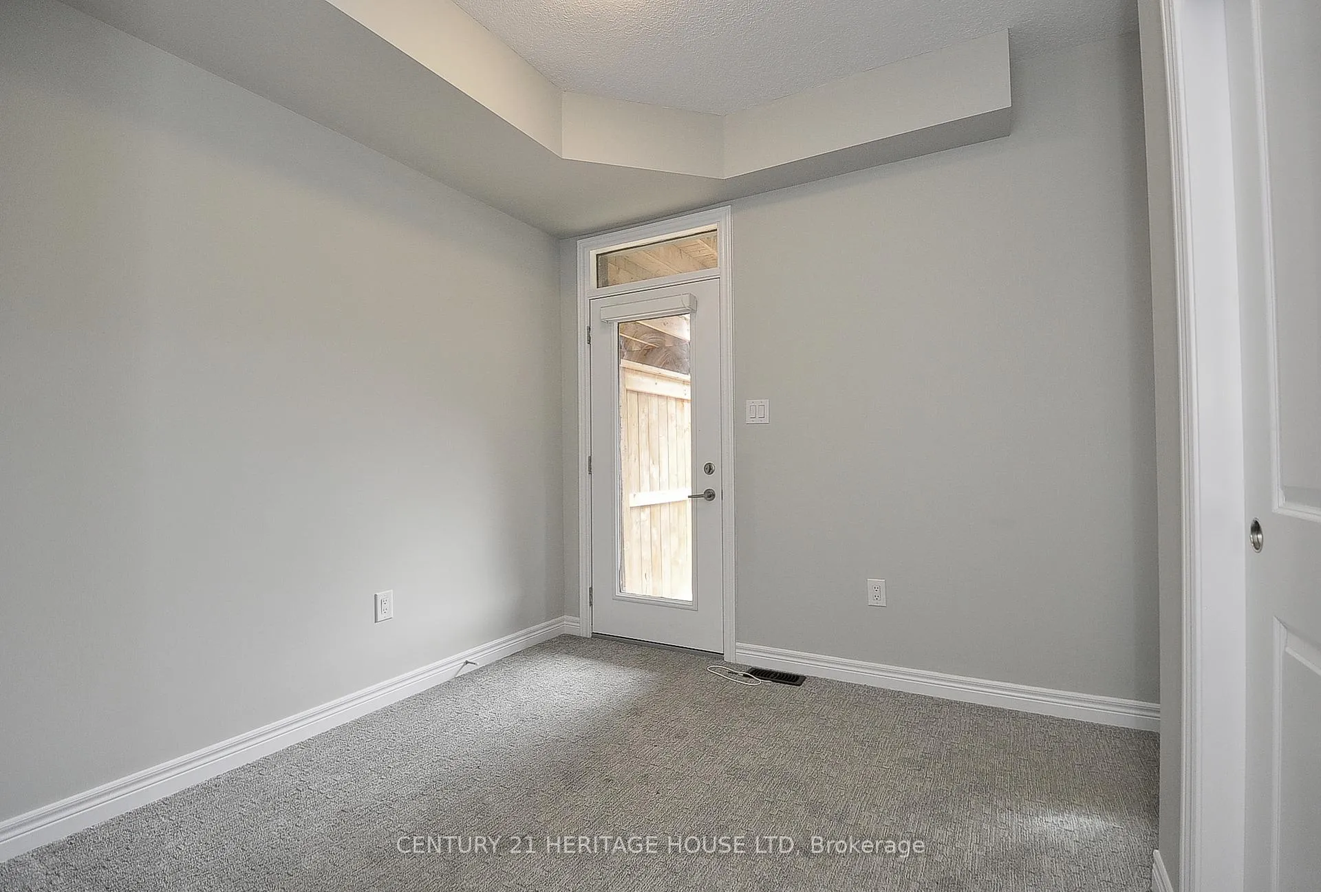 Photo 7 of Unit 145, 10 Birmingham Drive, Cambridge, Hagey — HOMEH