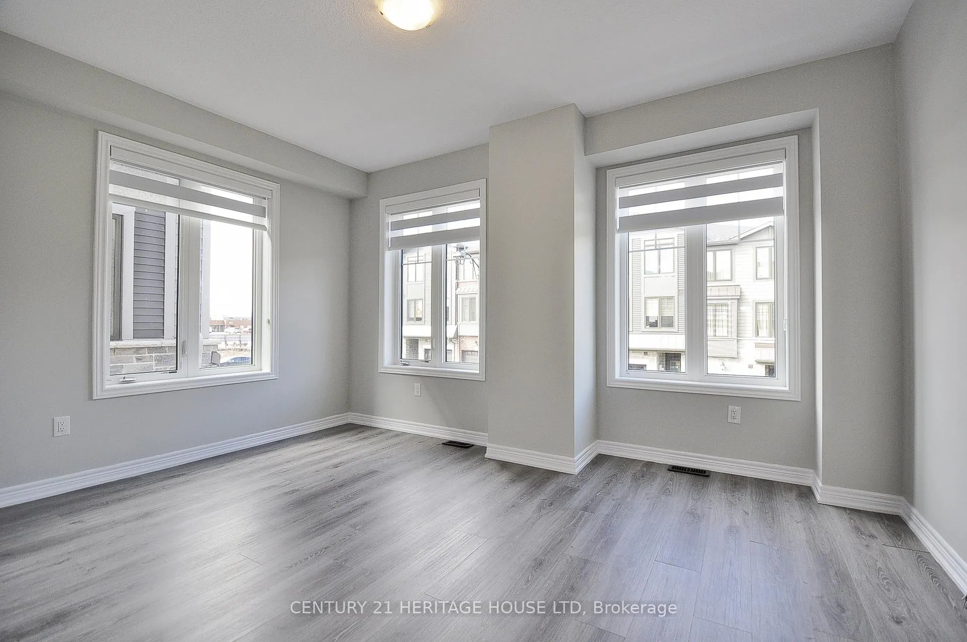 Photo 15 of Unit 145, 10 Birmingham Drive, Cambridge, Hagey — HOMEH