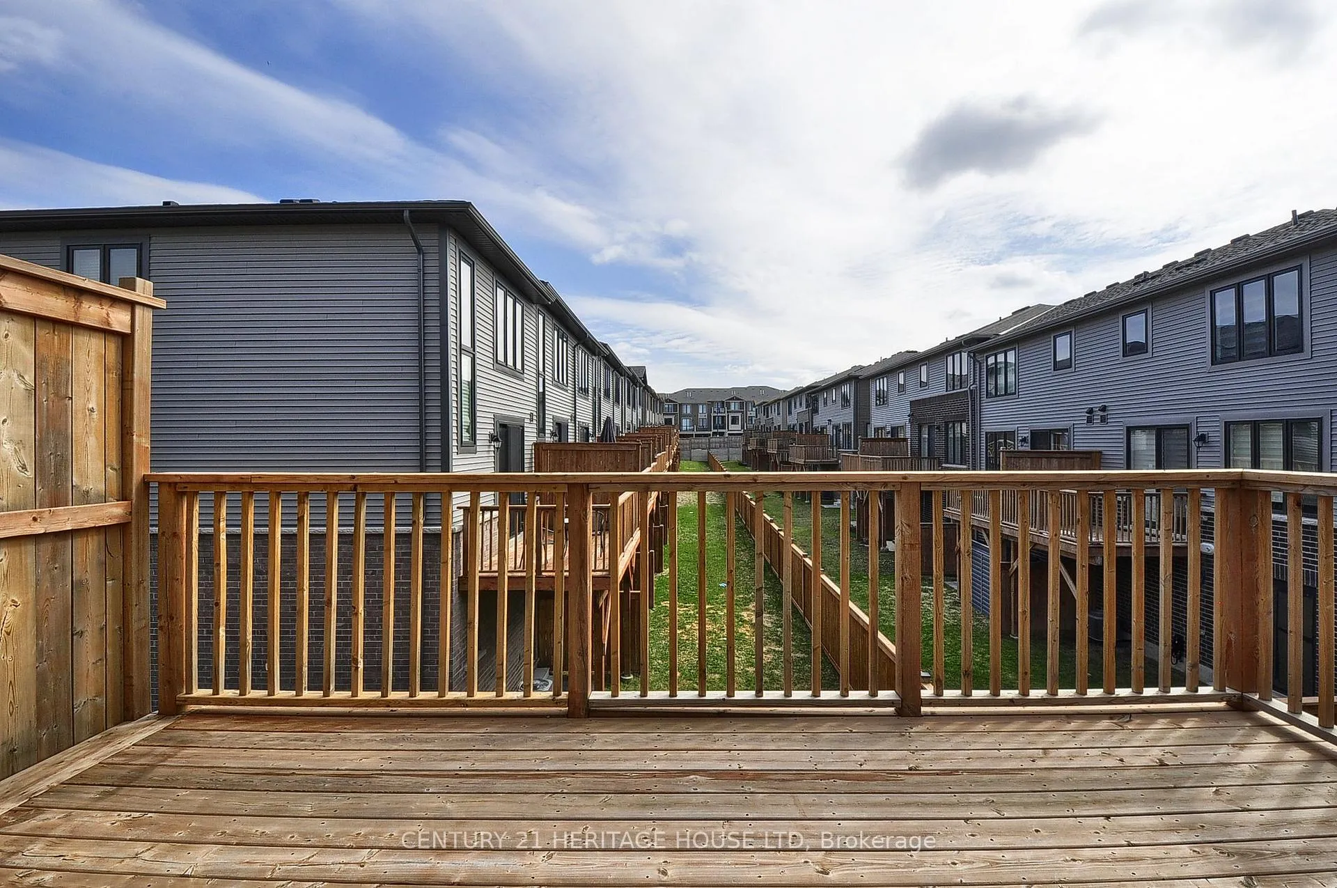Photo 25 of Unit 145, 10 Birmingham Drive, Cambridge, Hagey — HOMEH