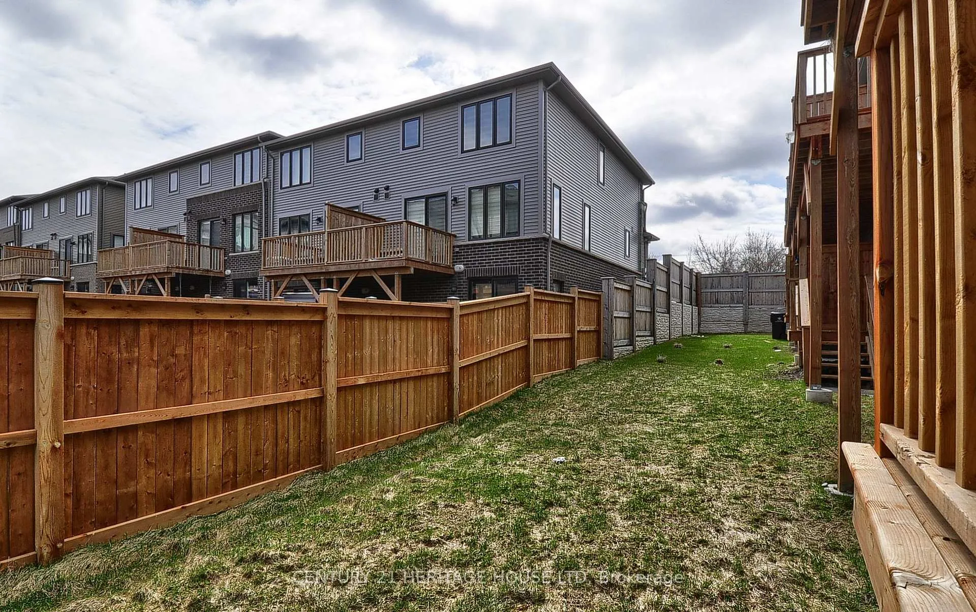 Photo 29 of Unit 145, 10 Birmingham Drive, Cambridge, Hagey — HOMEH