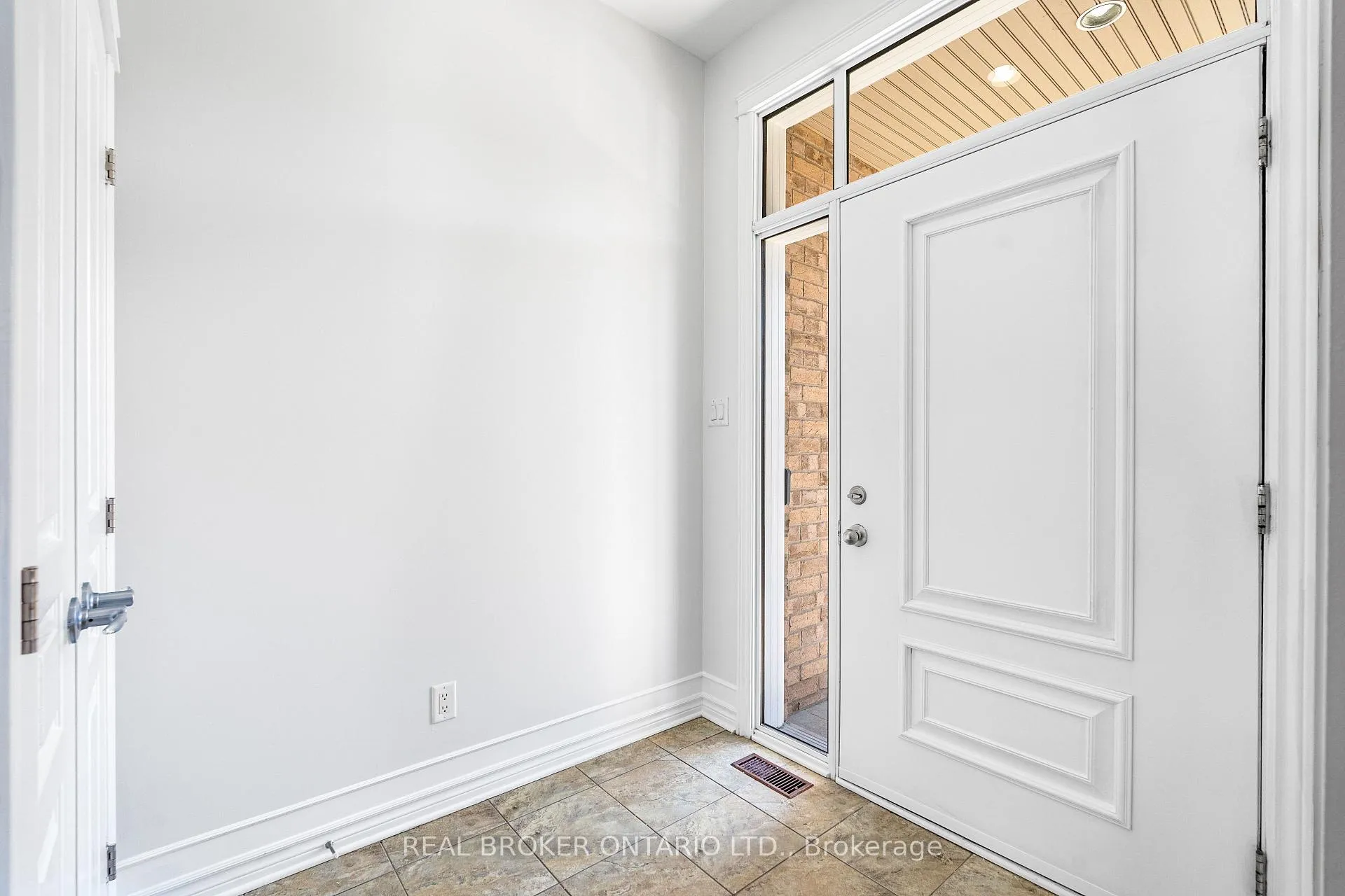 Photo 2 of 43 Claridge Drive, Ottawa, Barrhaven - Longfields — HOMEH