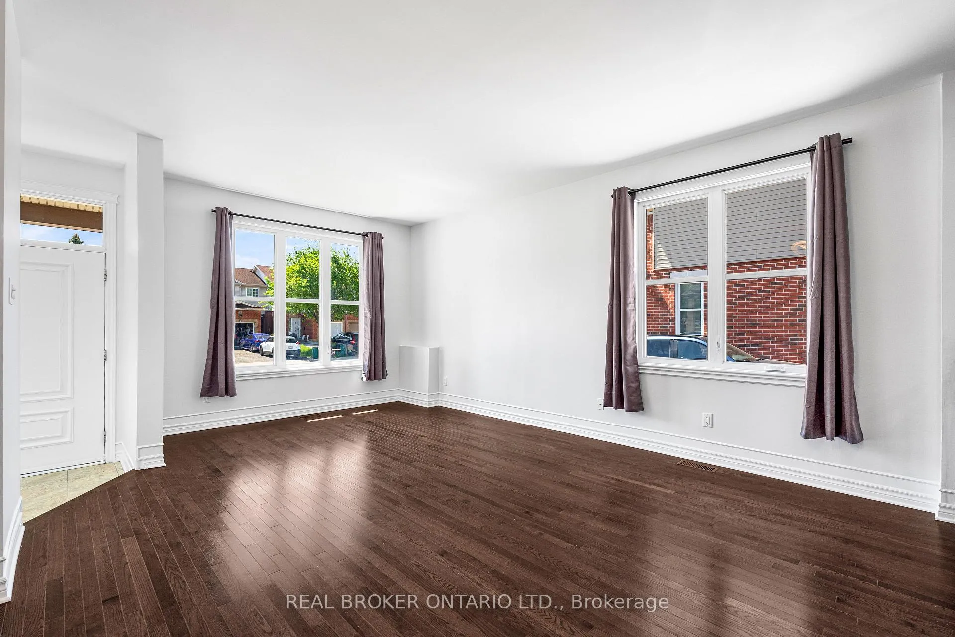 Photo 5 of 43 Claridge Drive, Ottawa, Barrhaven - Longfields — HOMEH