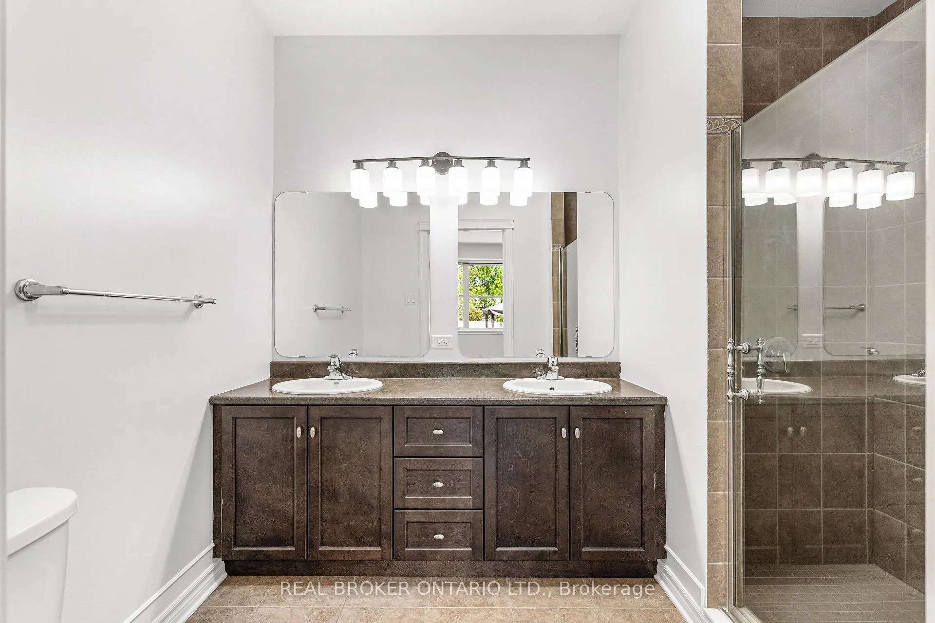 Photo 16 of 43 Claridge Drive, Ottawa, Barrhaven - Longfields — HOMEH
