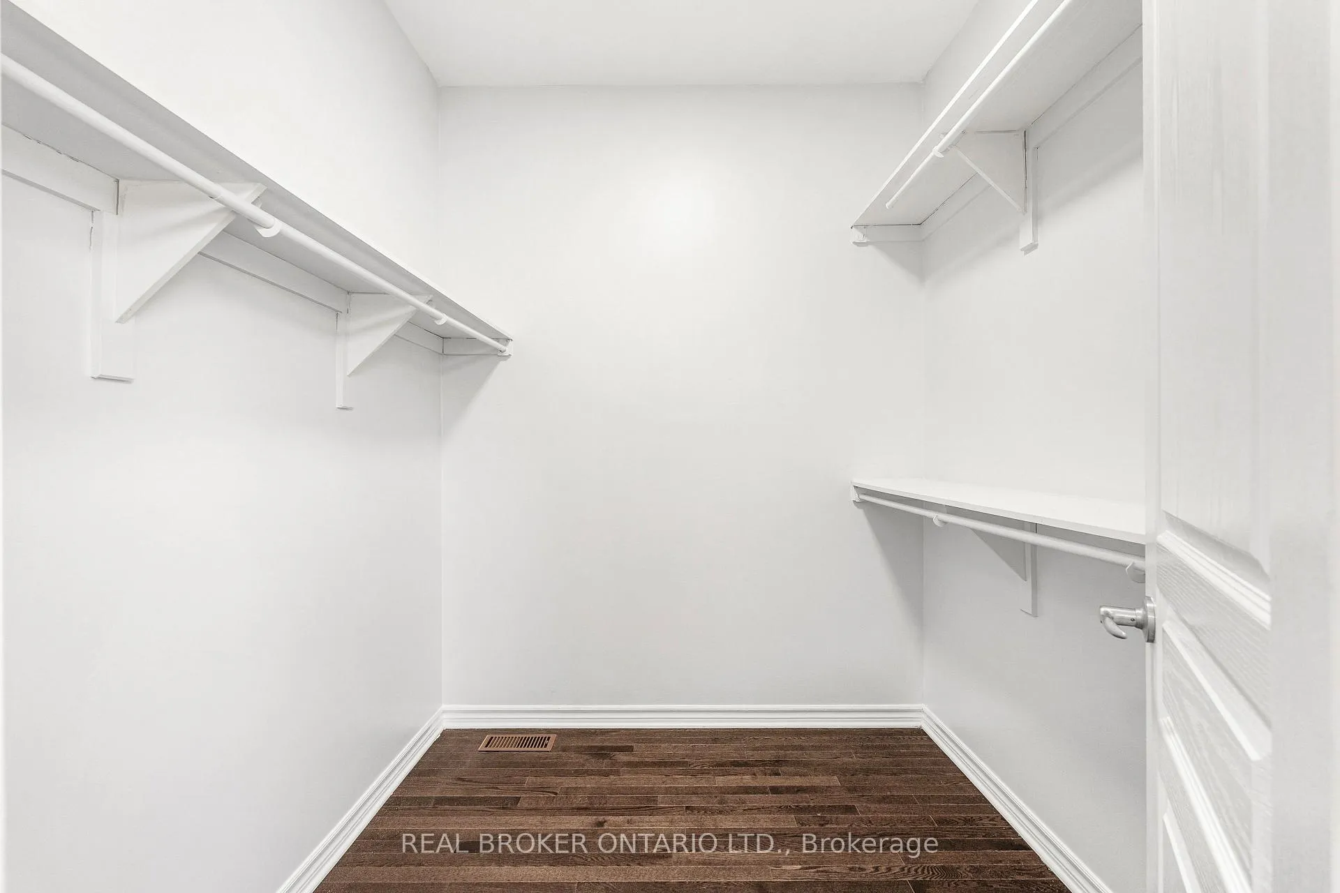 Photo 19 of 43 Claridge Drive, Ottawa, Barrhaven - Longfields — HOMEH