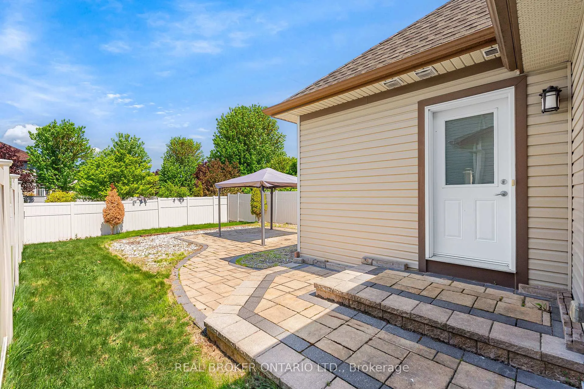 Photo 31 of 43 Claridge Drive, Ottawa, Barrhaven - Longfields — HOMEH