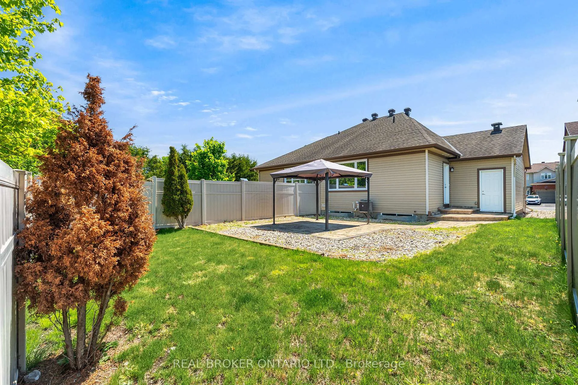 Photo 32 of 43 Claridge Drive, Ottawa, Barrhaven - Longfields — HOMEH