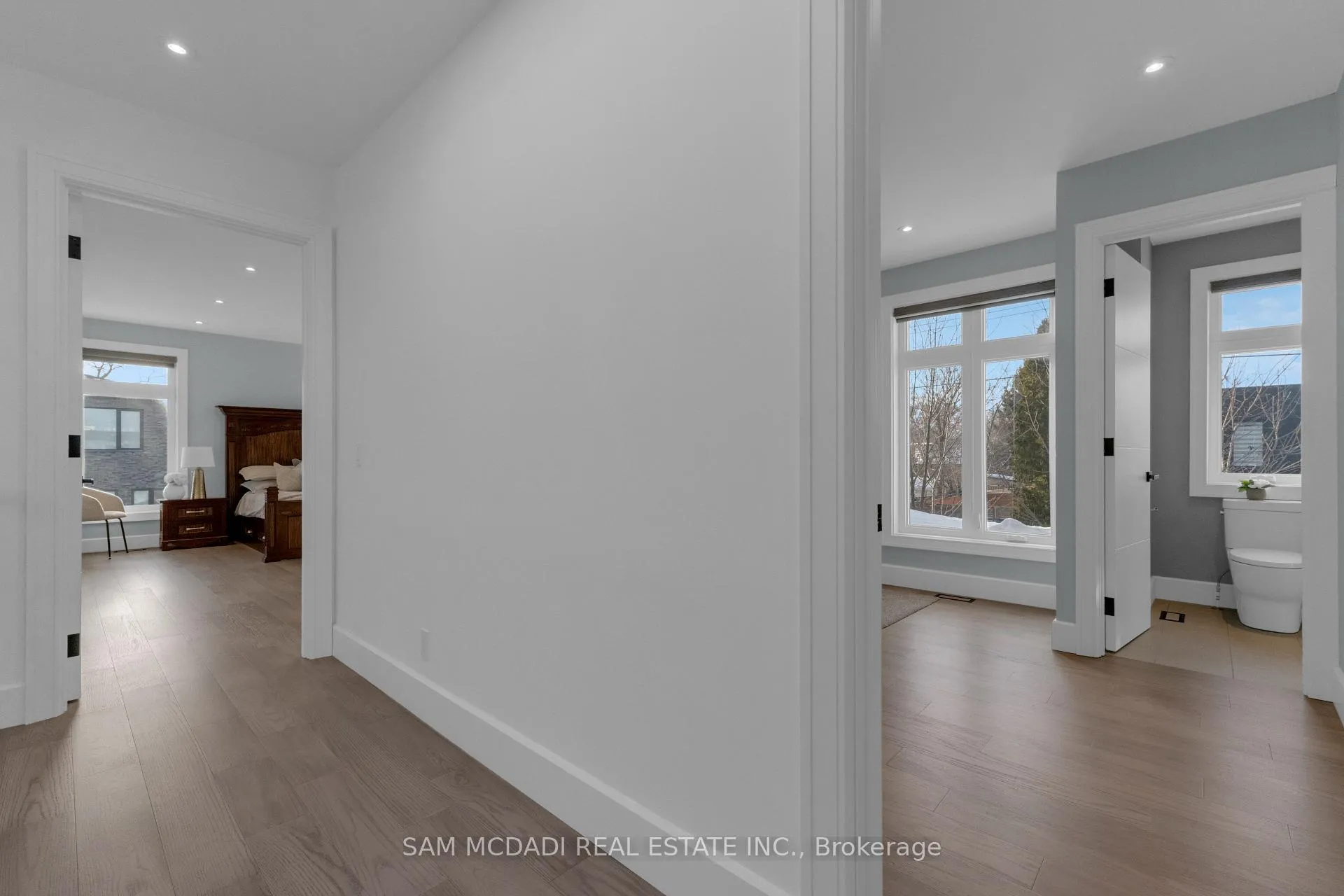 Photo 12 of 1050 Edgeleigh Avenue, Mississauga, Lakeview — HOMEH