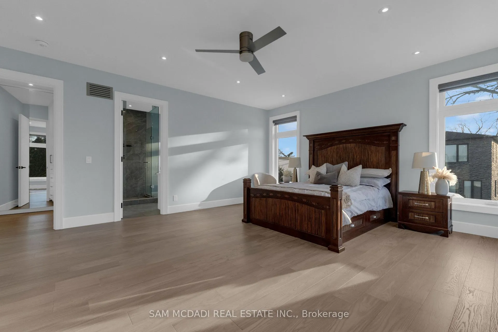 Photo 23 of 1050 Edgeleigh Avenue, Mississauga, Lakeview — HOMEH