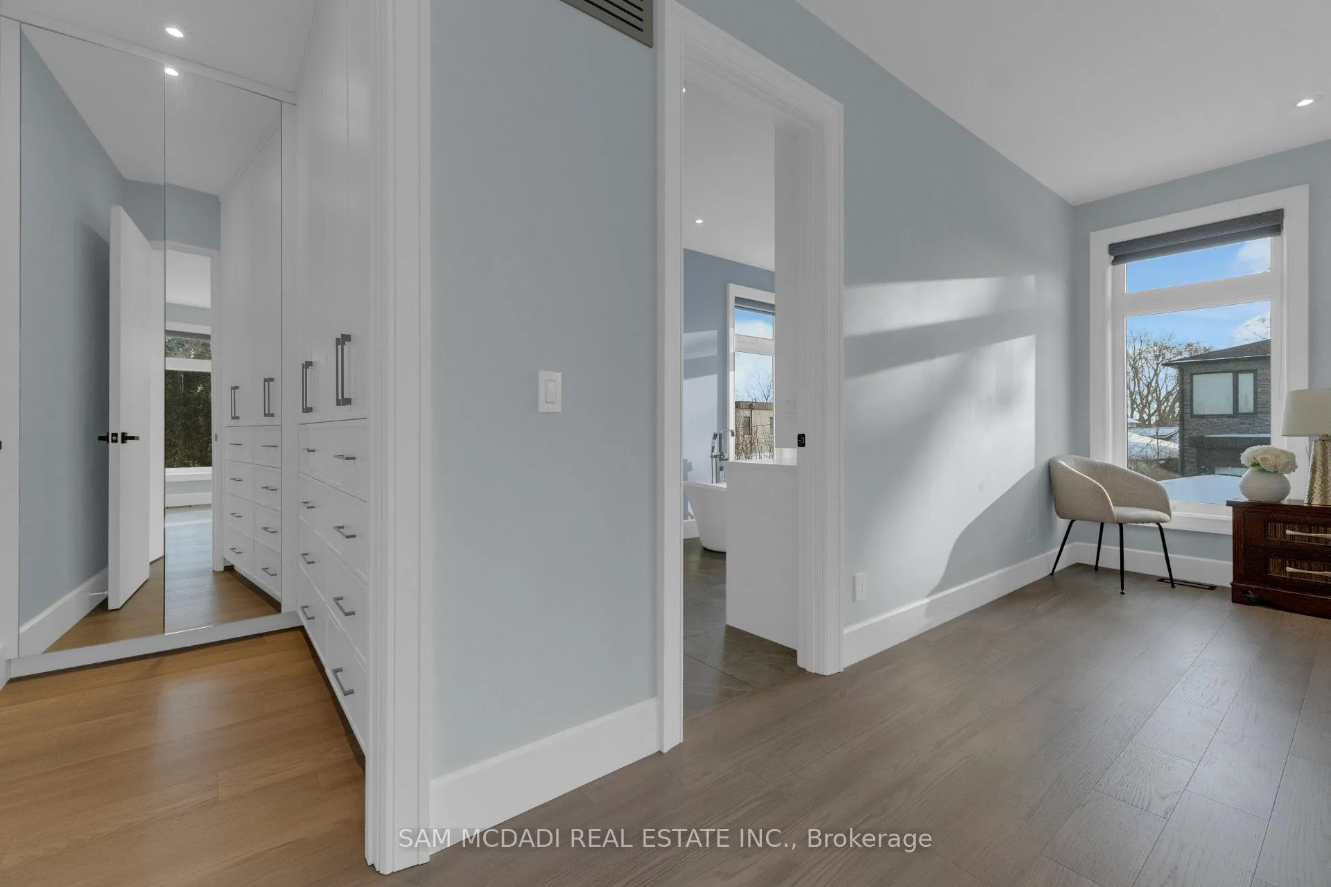 Photo 24 of 1050 Edgeleigh Avenue, Mississauga, Lakeview — HOMEH