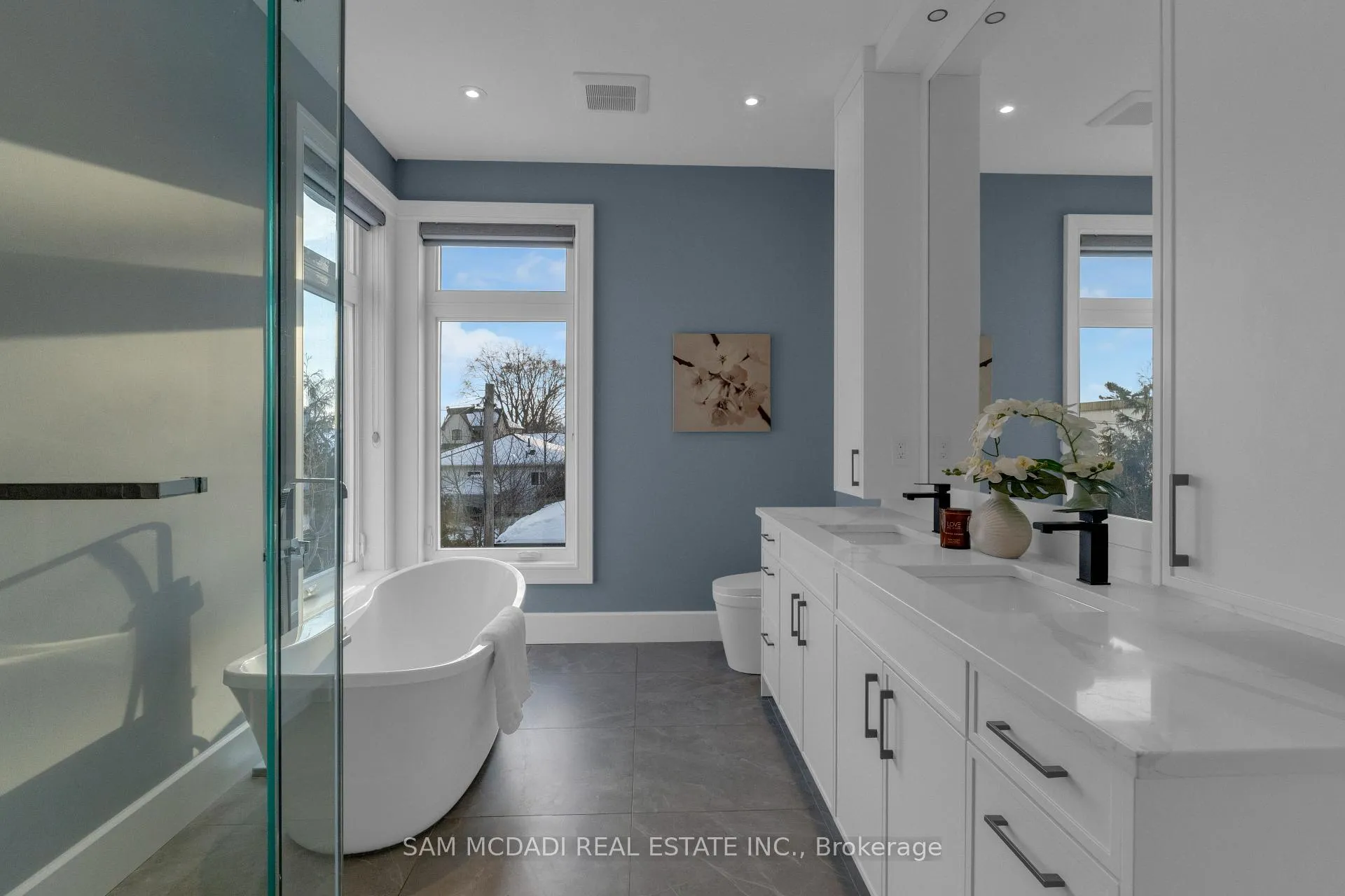 Photo 25 of 1050 Edgeleigh Avenue, Mississauga, Lakeview — HOMEH