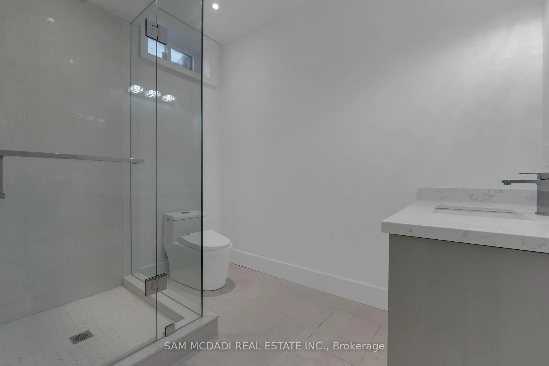 Photo 33 of 1050 Edgeleigh Avenue, Mississauga, Lakeview — HOMEH