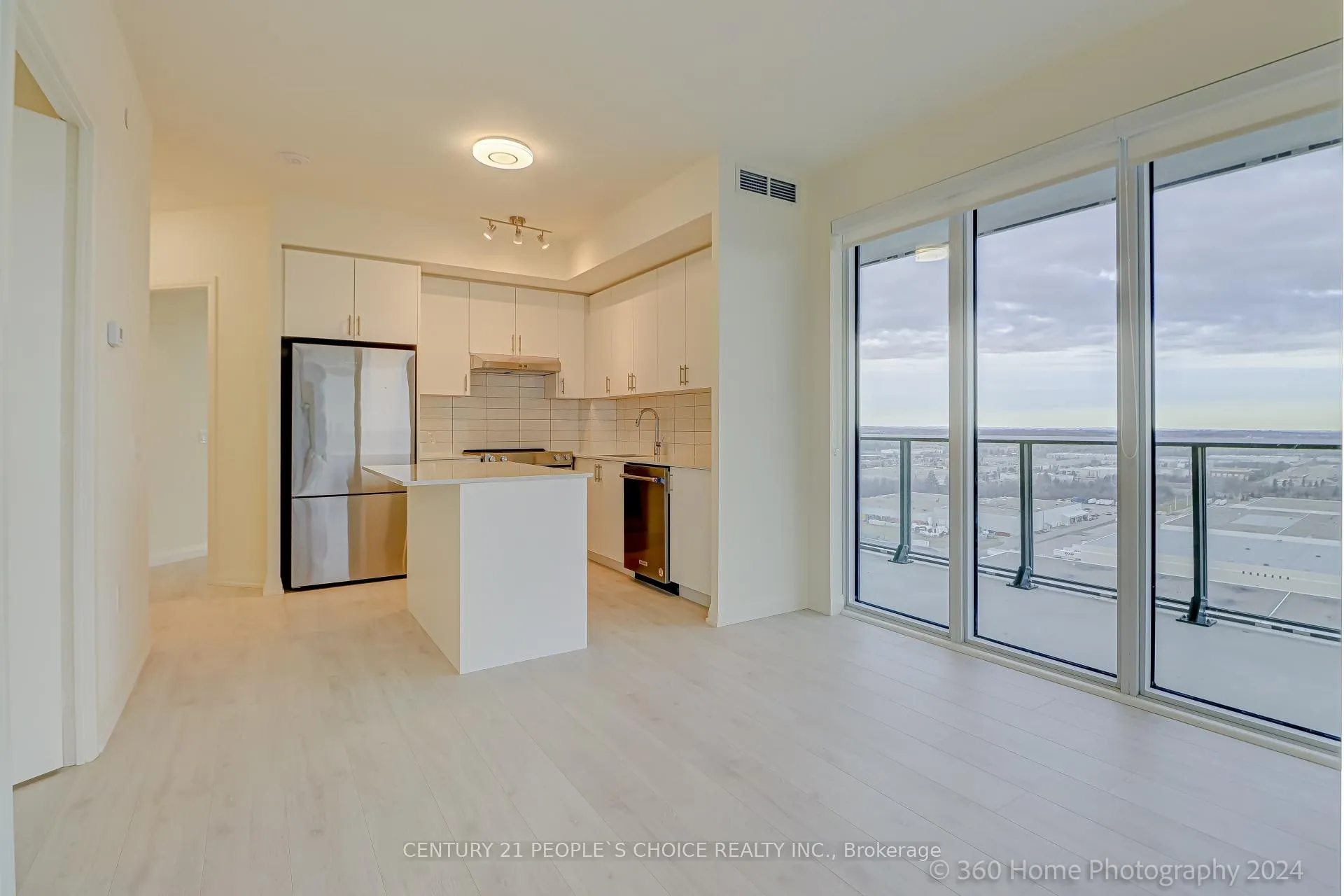 Photo 12 of Unit 2102, 9000 Jane Street, Vaughan, Concord — HOMEH