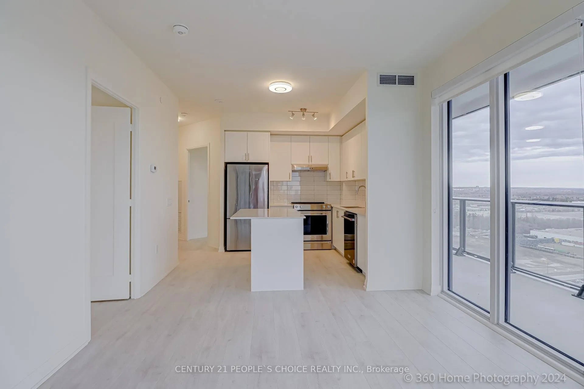 Photo 13 of Unit 2102, 9000 Jane Street, Vaughan, Concord — HOMEH