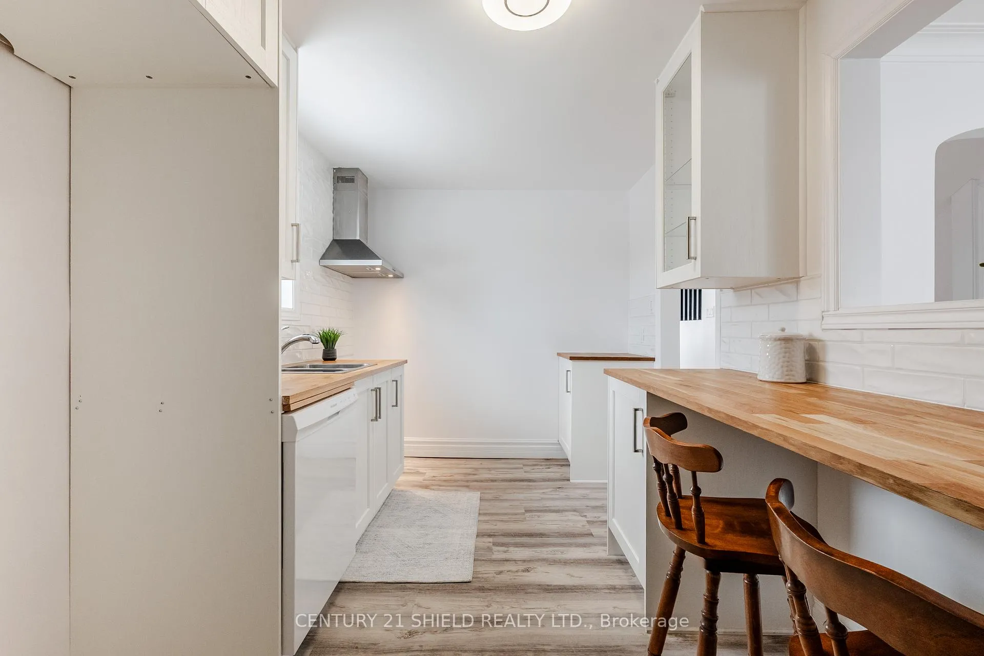 Photo 13 of 2030 Pitt Street, Cornwall, Cornwall — HOMEH