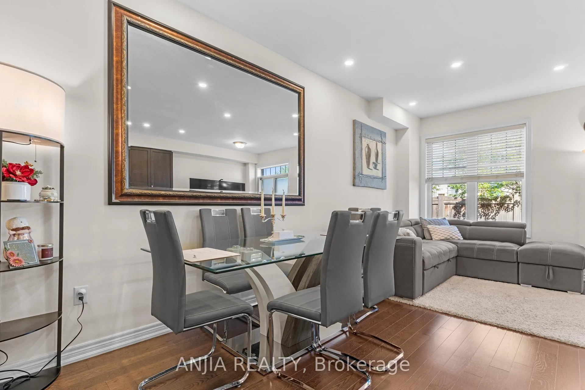 Photo 9 of 24 Morra Avenue, Caledon, Bolton East — HOMEH