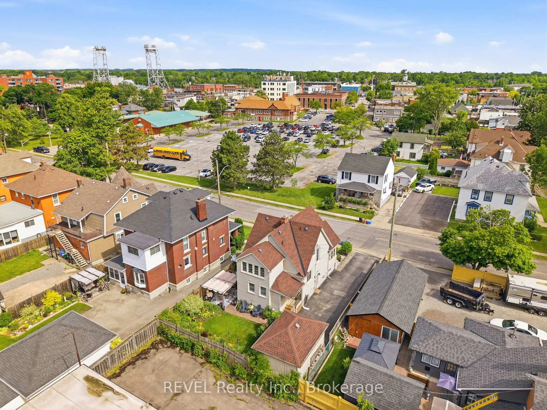 Photo 40 of 99 Young Street, Welland, Welland Downtown — HOMEH