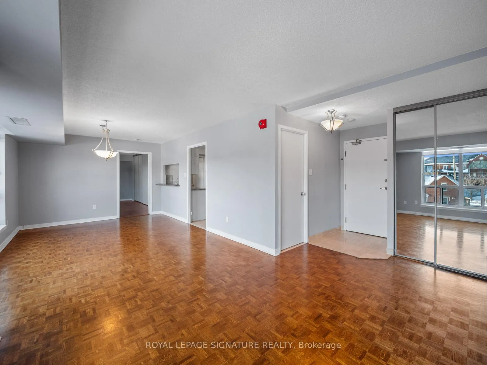 Photo 3 of Unit 311, 30 Wilson Street, Markham, Old Markham Village — HOMEH