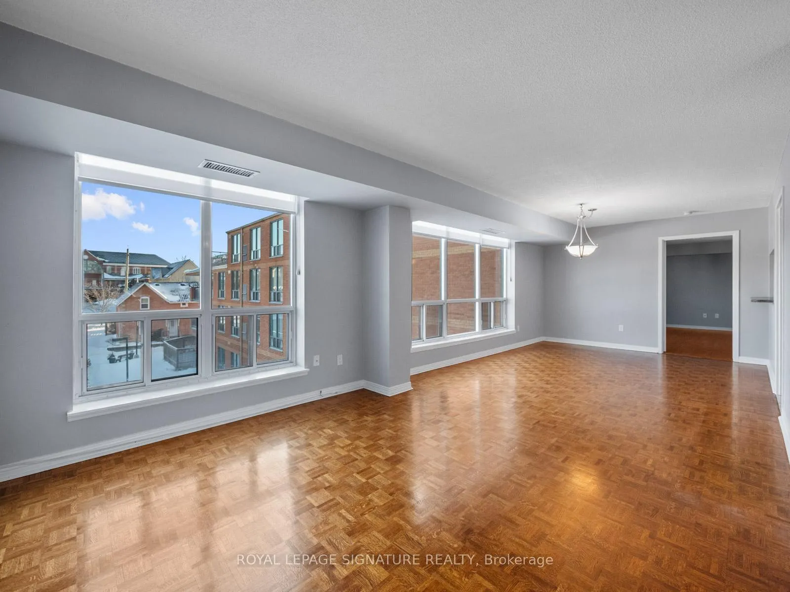 Photo 5 of Unit 311, 30 Wilson Street, Markham, Old Markham Village — HOMEH