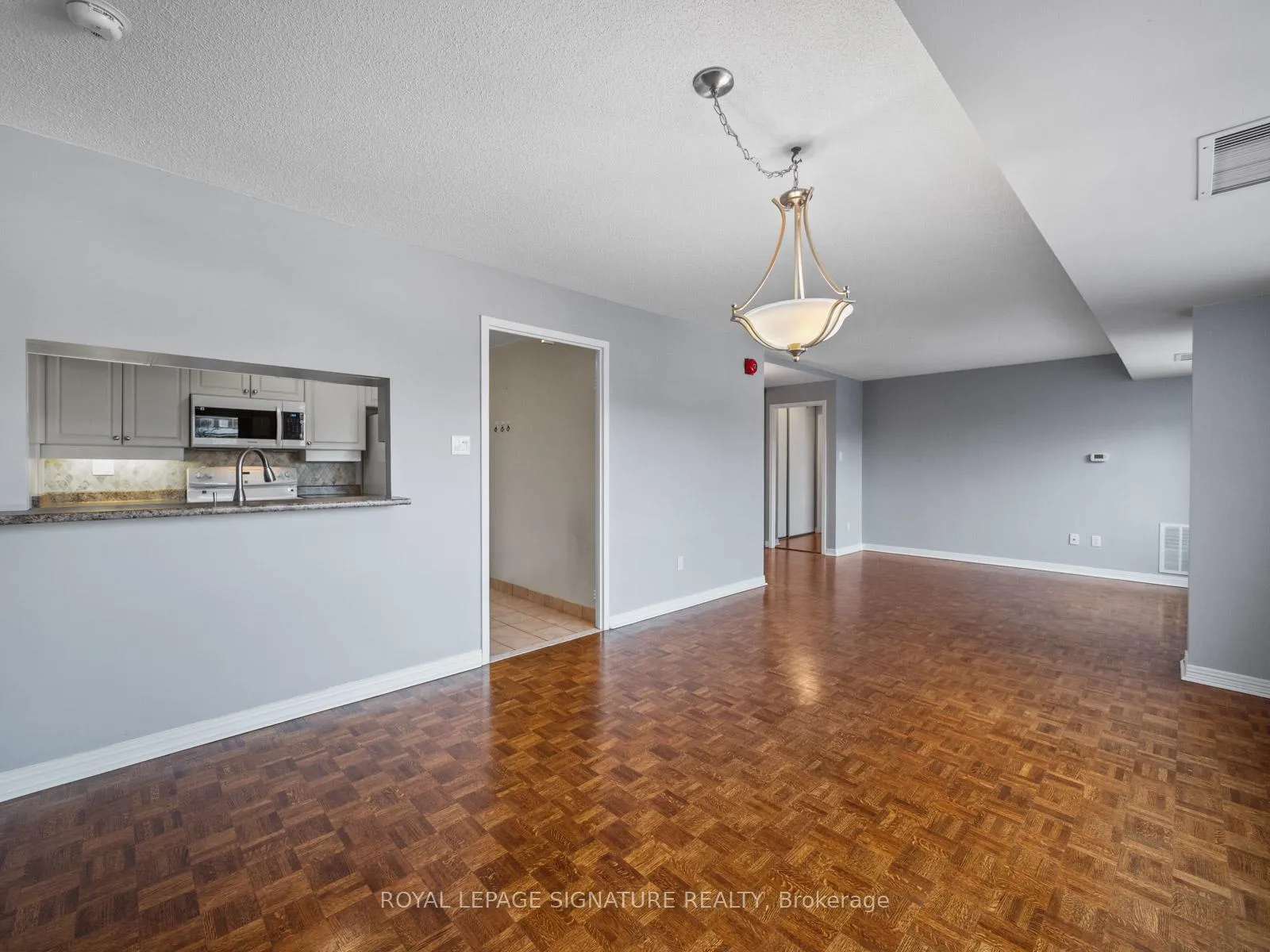 Photo 7 of Unit 311, 30 Wilson Street, Markham, Old Markham Village — HOMEH