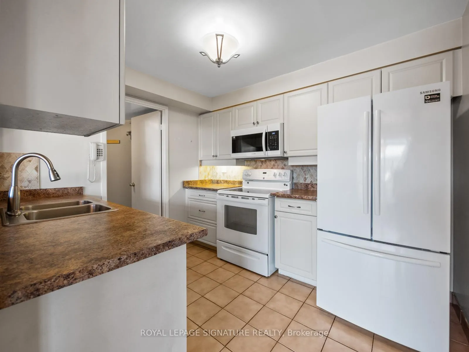 Photo 8 of Unit 311, 30 Wilson Street, Markham, Old Markham Village — HOMEH