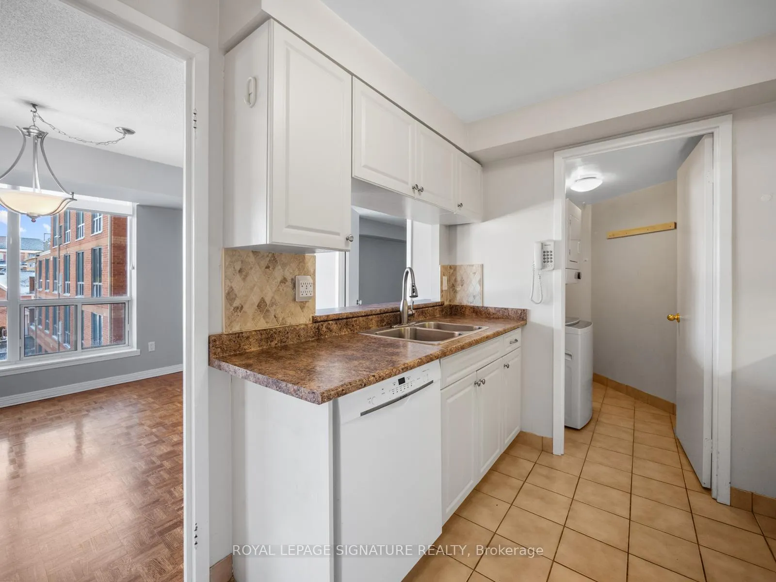 Photo 11 of Unit 311, 30 Wilson Street, Markham, Old Markham Village — HOMEH